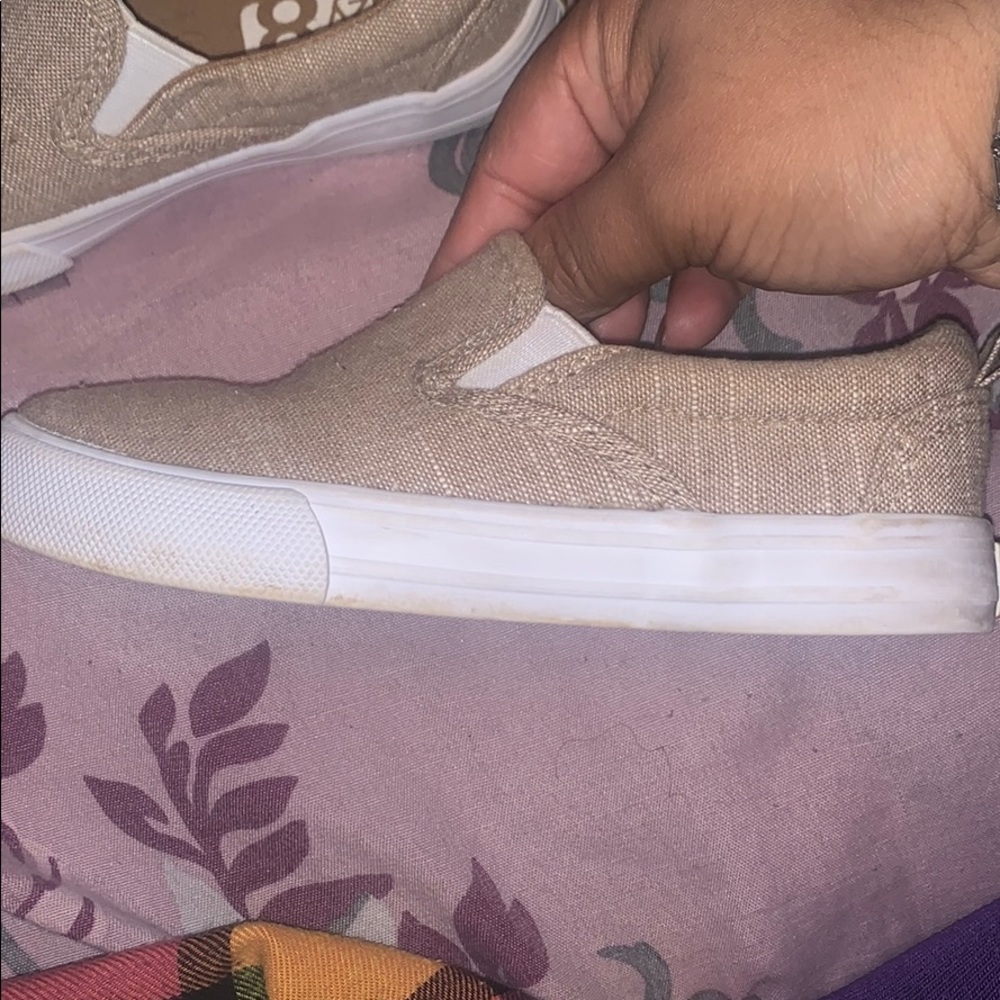 Cute summer slip on for toddlers 9 Crazy 8 - Picture 4 of 4